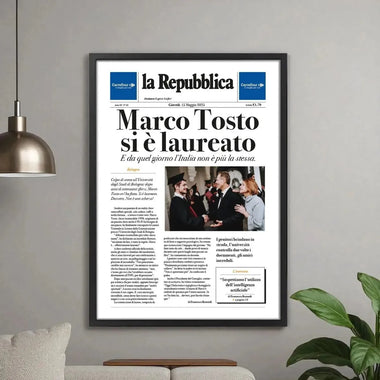 Fac-simile Pagina di Giornale Laurea Personalizzata – Idea Regalo Divertente-Cornice-Lol T-shirt