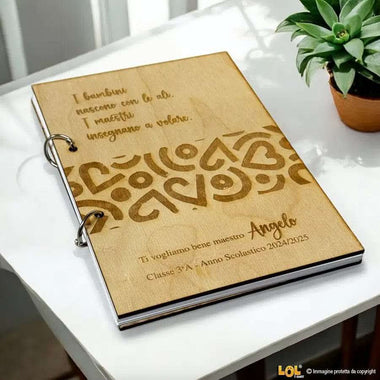 Agenda ad Anelli in Legno per Maestra Personalizzata con Nome e Dedica - Cuori Agenda Maestra
