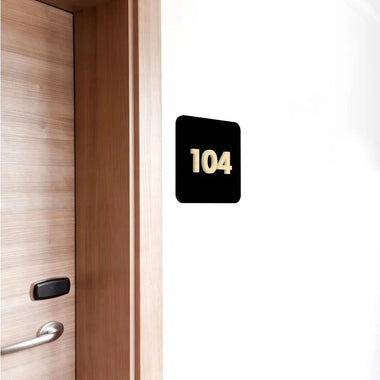 Numeri Camera Hotel/Albergo Plexiglass e Legno (mod. Bovi)-Numeri Camera Hotel-Lol T-shirt