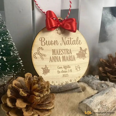 Pallina di Natale in legno Regalo per Maestra personalizzabile - Campane e Candy Cane-Decorazioni natalizie-Lol T-shirt