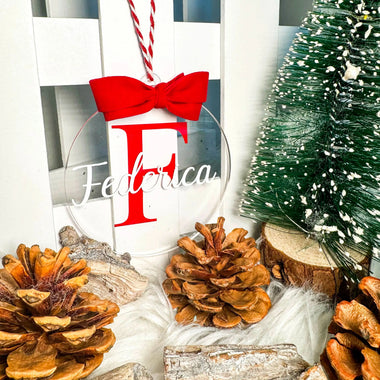 Pallina di Natale in Plexiglass trasparente personalizzata con nome e iniziale