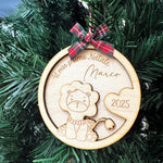 Pallina di Natale in Legno “Il Mio Primo Natale” con Leoncino – Personalizzata con Nome e Anno
