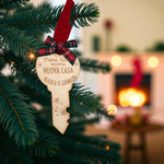 Pallina di Natale in Legno a Forma di Chiave Personalizzata con Nomi – Primo Natale nella Nuova Casa