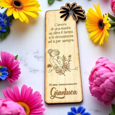 Segnalibro Mamma in Legno con Nome Figli e Frase Incisa - Fiore