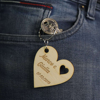 Portachiavi in legno a forma di cuore con incisione Portachiavi