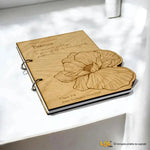 Agenda ad Anelli in Legno per Maestra Personalizzata con Nome e Dedica - Fiore-Agenda Maestra-Lol T-shirt