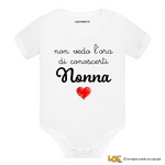 Body Neonato "Non vedo l'ora di conoscervi nonni / conoscerti nonno / conoscerti nonna" – Idea Regalo per i Nonni, Festa dei Nonni