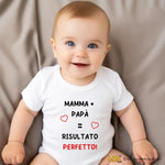 Body Neonato “Mamma + Papà = Risultato Perfetto!”-Body per bimbi-Lol T-shirt
