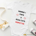Body Neonato “Mamma + Papà = Risultato Perfetto!”-Body per bimbi-Lol T-shirt