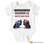 Body per Neonato Divertente Guardo la motogp con papà-Body per bimbi-Lol T-shirt