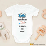 Body per Neonato Shh sto guardando il nuoto con papà-Body per bimbi-Lol T-shirt