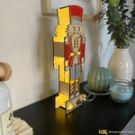 Lampada Schiaccianoci a led-Lampada in legno-Lol T-shirt