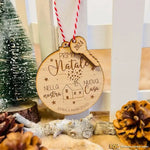 Pallina di Natale in Legno Personalizzata con Nomi e Anno Primo Natale Nella Nostra Nuova Casa-Decorazioni natalizie-Lol T-shirt