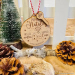 Pallina di Natale in Legno Personalizzata con Nomi e Anno Primo Natale Nella Nostra Nuova Casa-Decorazioni natalizie-Lol T-shirt
