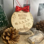 Pallina di Natale in legno Regalo per Maestra personalizzabile - Slitta Babbo Natale con Paesaggio-Decorazioni natalizie-Lol T-shirt