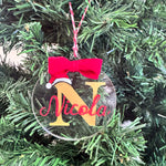 Pallina di Natale in Plexiglass trasparente personalizzata con nome e iniziale con Cappellino