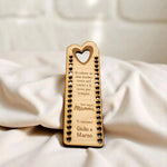 Segnalibro in Legno Personalizzato per la Mamma con Cuoricini e Dedica-Segnalibro-Lol T-shirt