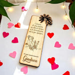 Segnalibro Mamma in Legno con Nome Figli e Frase Incisa - Fiore-Segnalibro-Lol T-shirt
