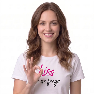 T-shirt Donna Divertente Kiss Se Ne Frega