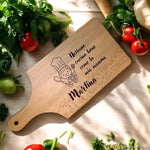 Tagliere Personalizzato con il Nome - Nessuno Cucina Bene Come la Mia Mamma-Tagliere in Legno-Lol T-shirt