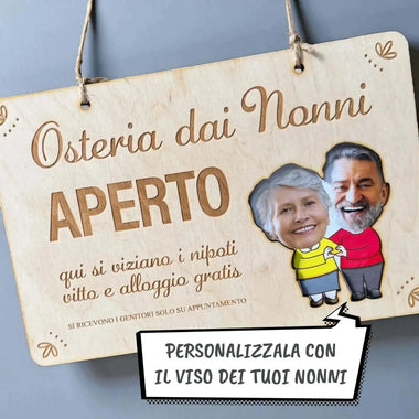 Targhetta in legno da appendere “Osteria dai Nonni” – Personalizzata con foto (FRONTE/RETRO)-Targa in legno-Lol T-shirt