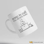 Tazza Divertente in Ceramica "Sono in Call, Ma Dimmi Tutto"-Tazze Personalizzate-Lol T-shirt