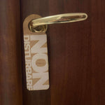Cartello Non Disturbare in legno per hotel-Lol T-shirt