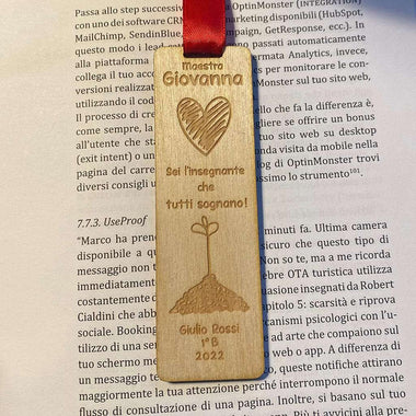 Segnalibro Regalo Maestra in legno con dedica personalizzata - Idea Regalo per Maestre e Insegnanti Fine Anno Scolastico-Segnalibro Regalo Maestra-Lol T-shirt